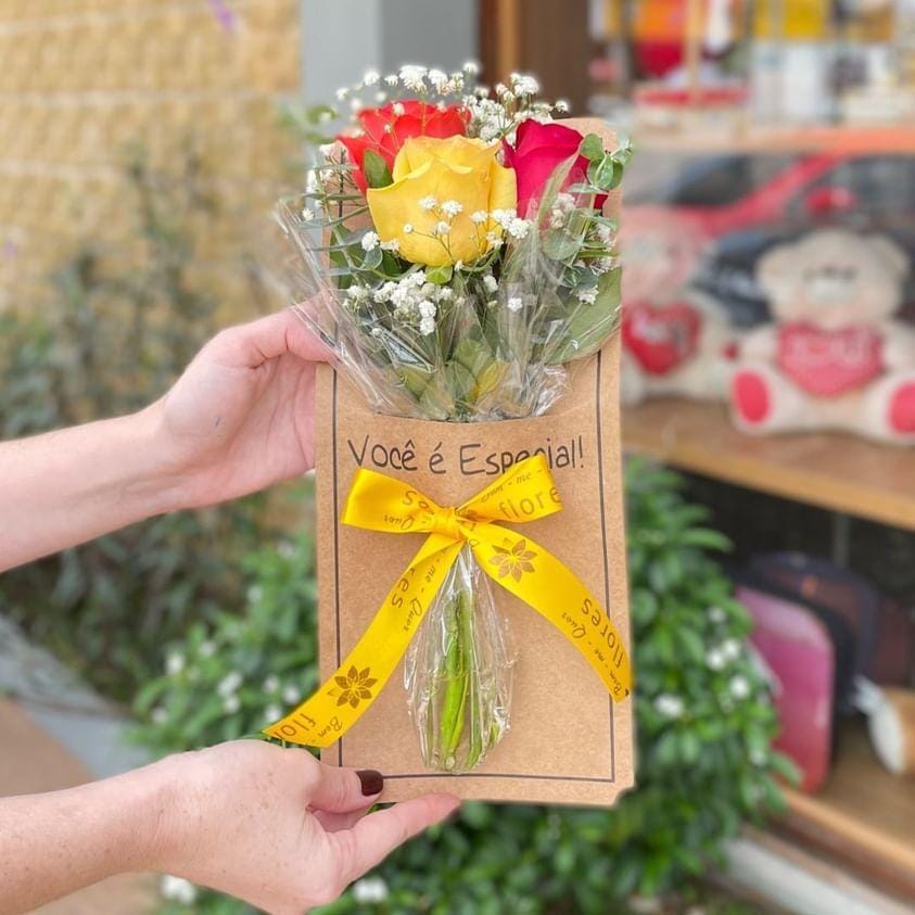 Card voc  especial com 3 rosas